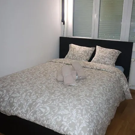 Apartment En Lausanna *